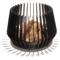 be_mental_vrtno_kurisce_fireplace_metal_be_spike